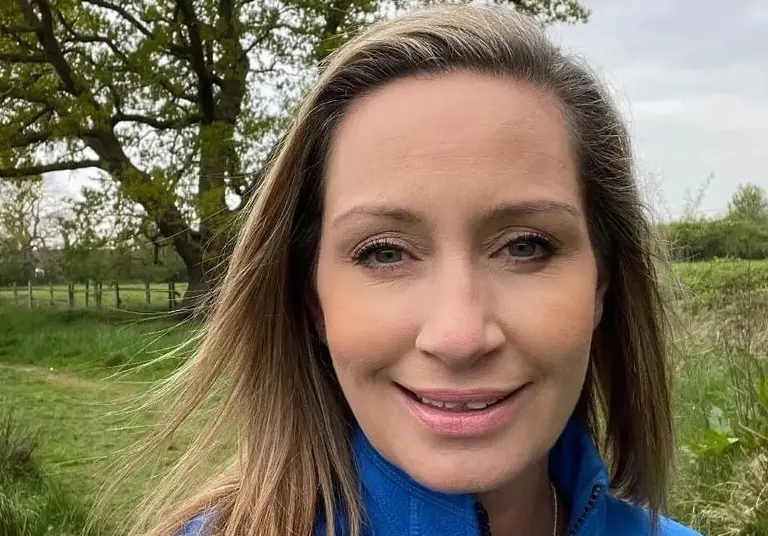 Police search caravan site yards from bench where Nicola Bulley’s phone found Police search caravan site yards from bench where Nicola Bulley’s phone found