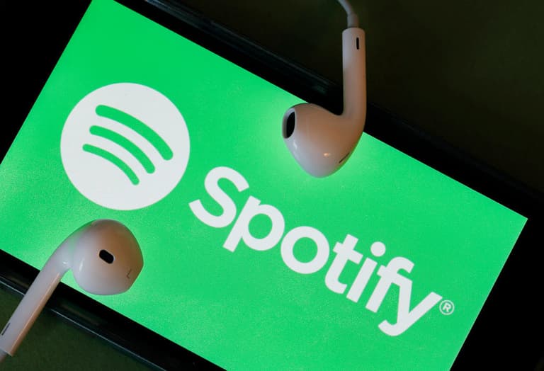 Spotify users threaten to leave platform after new ‘premium only’ feature Spotify users threaten to leave platform after new ‘premium only’ feature