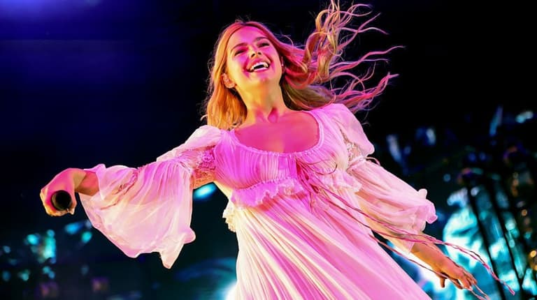 Addison Rae announces venue upgrades and VIP tickets for her tour Addison Rae announces venue upgrades and VIP tickets for her tour