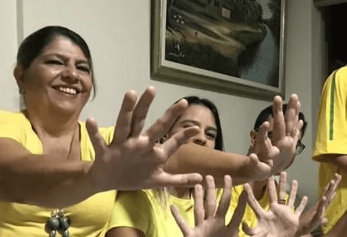 Six-fingered family hope to count number of Brazil World Cup wins on one hand