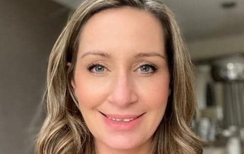Police seal off all roads close to where Nicola Bulley went missing
