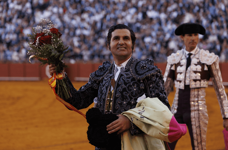 Legendary Spanish matador can’t eat or sleep after being gored by bull in the rectum Legendary Spanish matador can’t eat or sleep after being gored by bull in the rectum