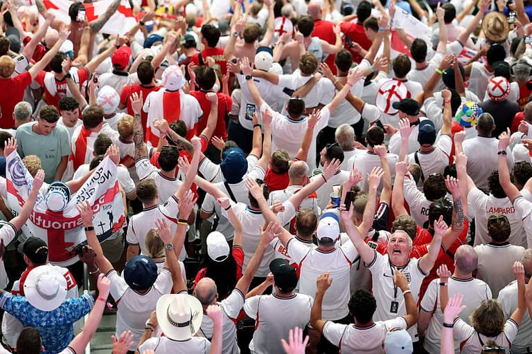 Boston locals slam England fans over chant they sang in pub Boston locals slam England fans over chant they sang in pub