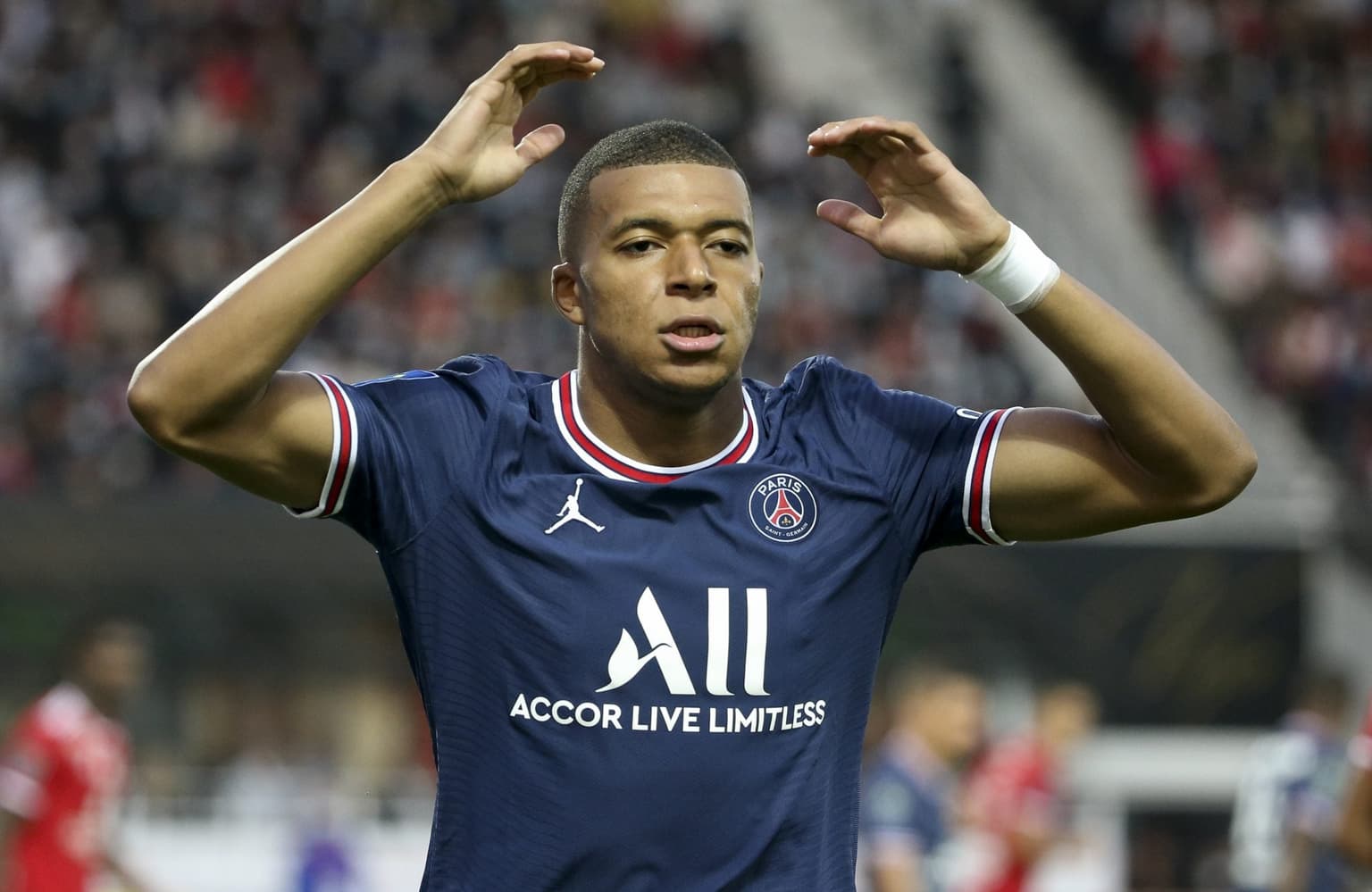 Kylian Mbappe accuses PSG of making him ‘feel like a thief’