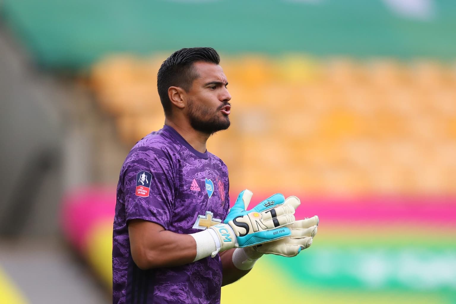 Former Man Utd goalkeeper Sergio Romero signs for Serie A side Venezia
