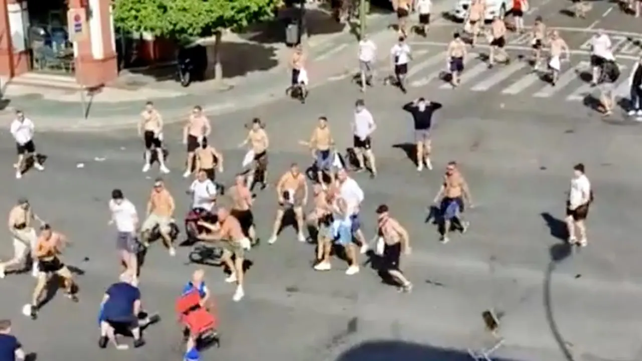 Rangers and Frankfurt fans violently clash in Seville ahead of Europa League final
