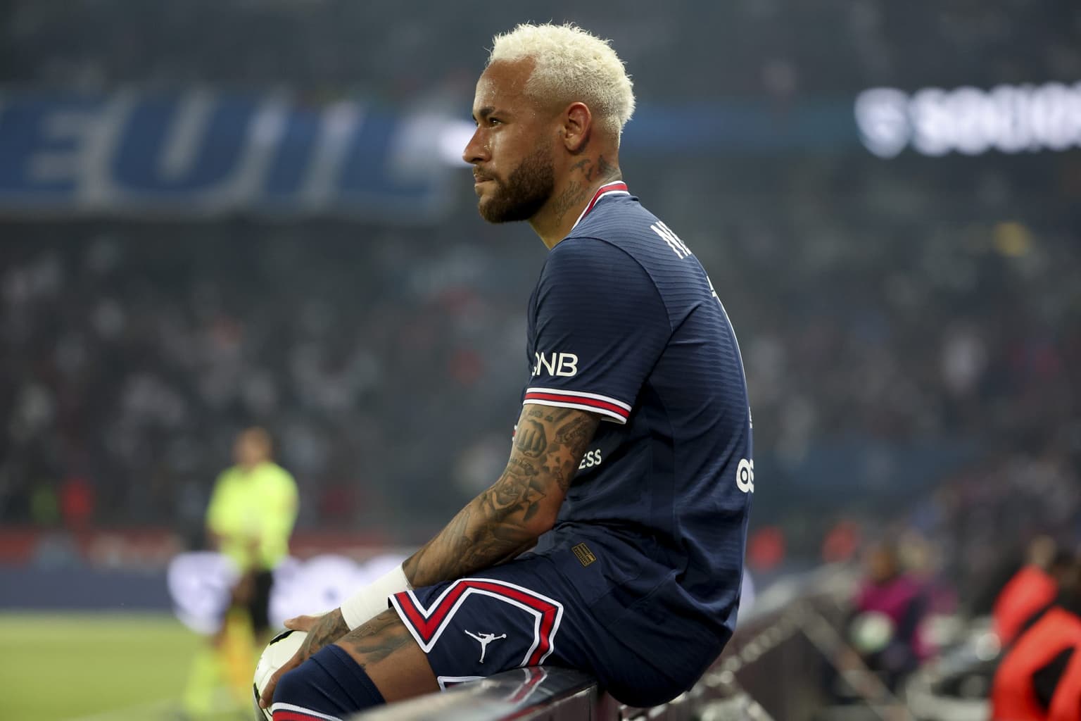 PSG willing to let Neymar leave if they receive the ‘right offer’