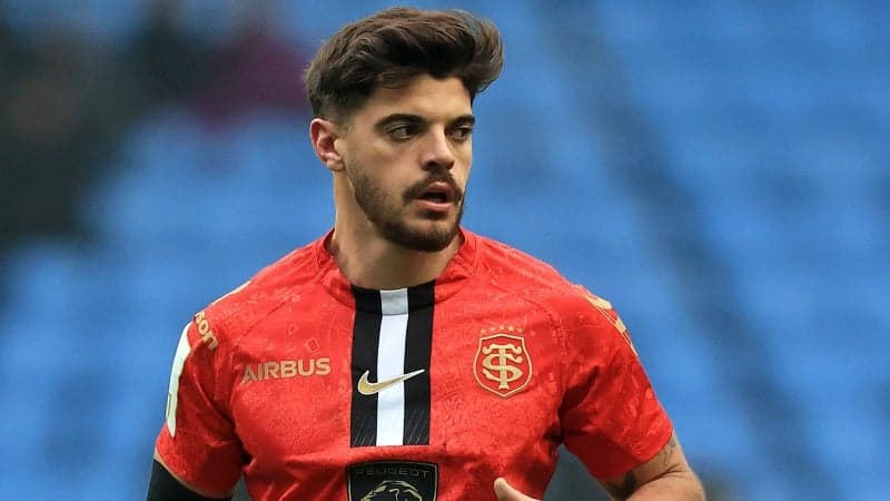 Romain Ntamack defended after social media backlash to changing room footage