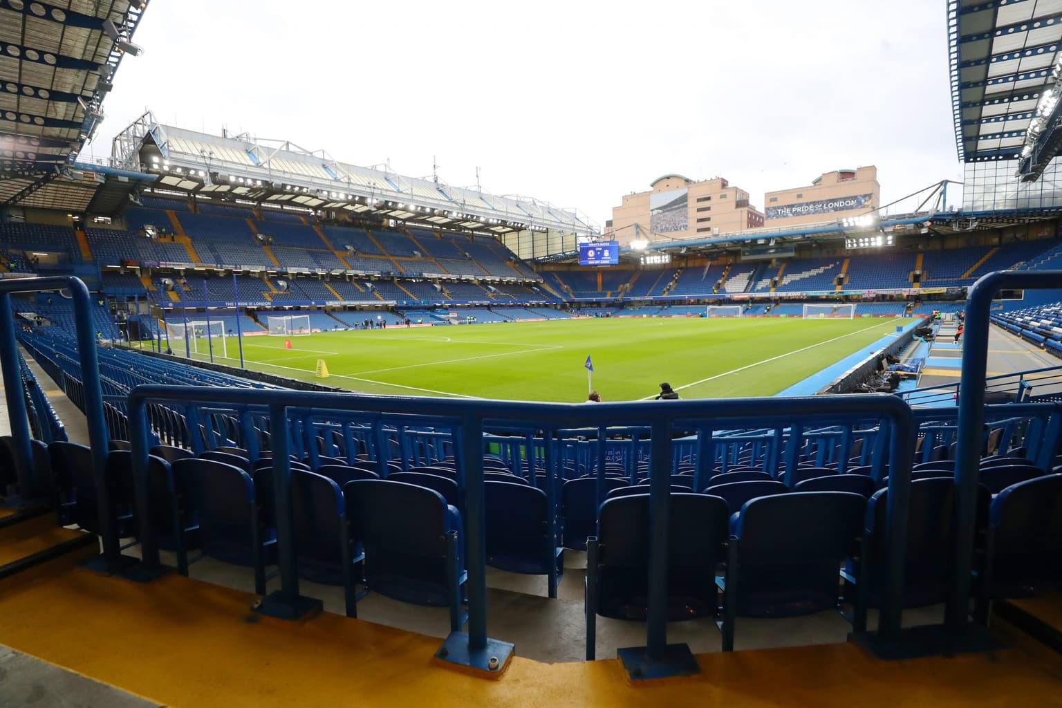 Chelsea set to hijack Frenkie de Jong deal, offering two players plus cash