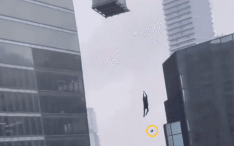 Terrifying video shows screaming construction worker dangling from crane hundreds of feet in the air