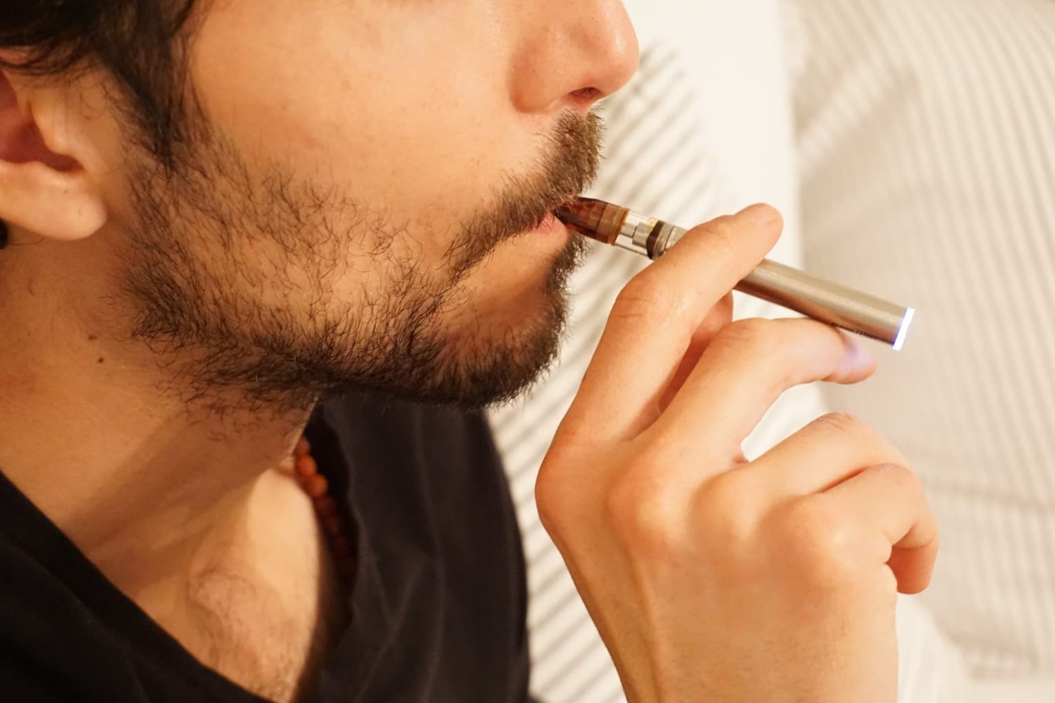 England fans will face fines or jail if caught vaping at Qatar World Cup