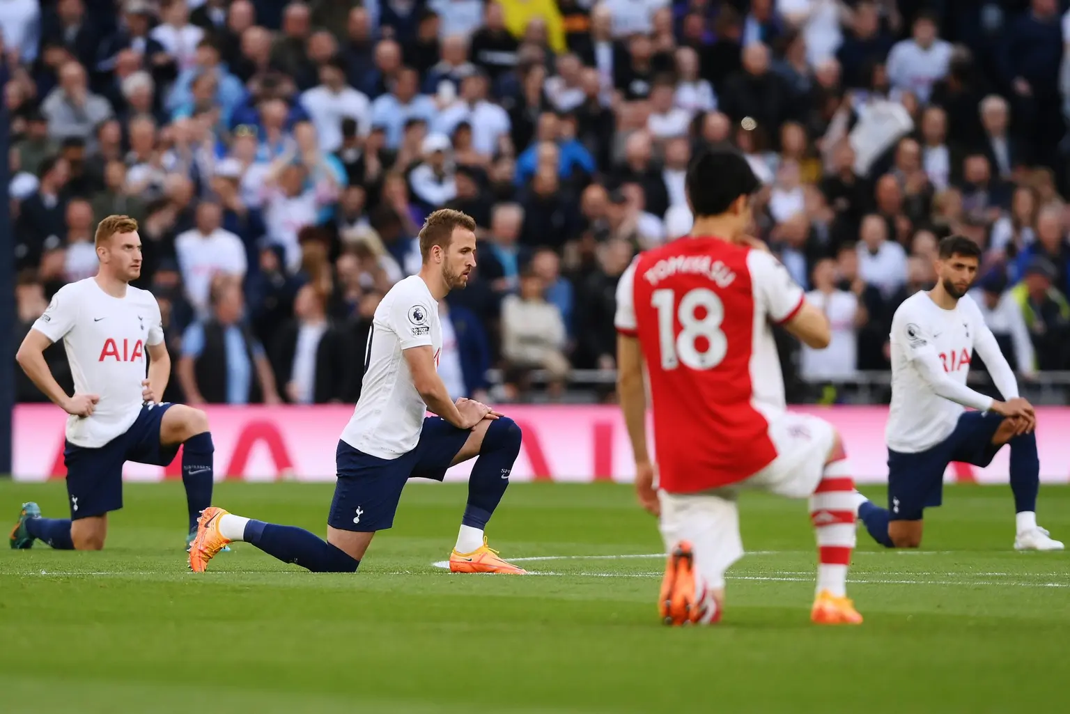 Premier League clubs to stop taking the knee before games