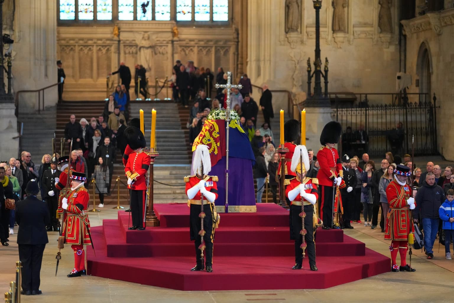 Man tackled to the ground after running at Queen’s coffin