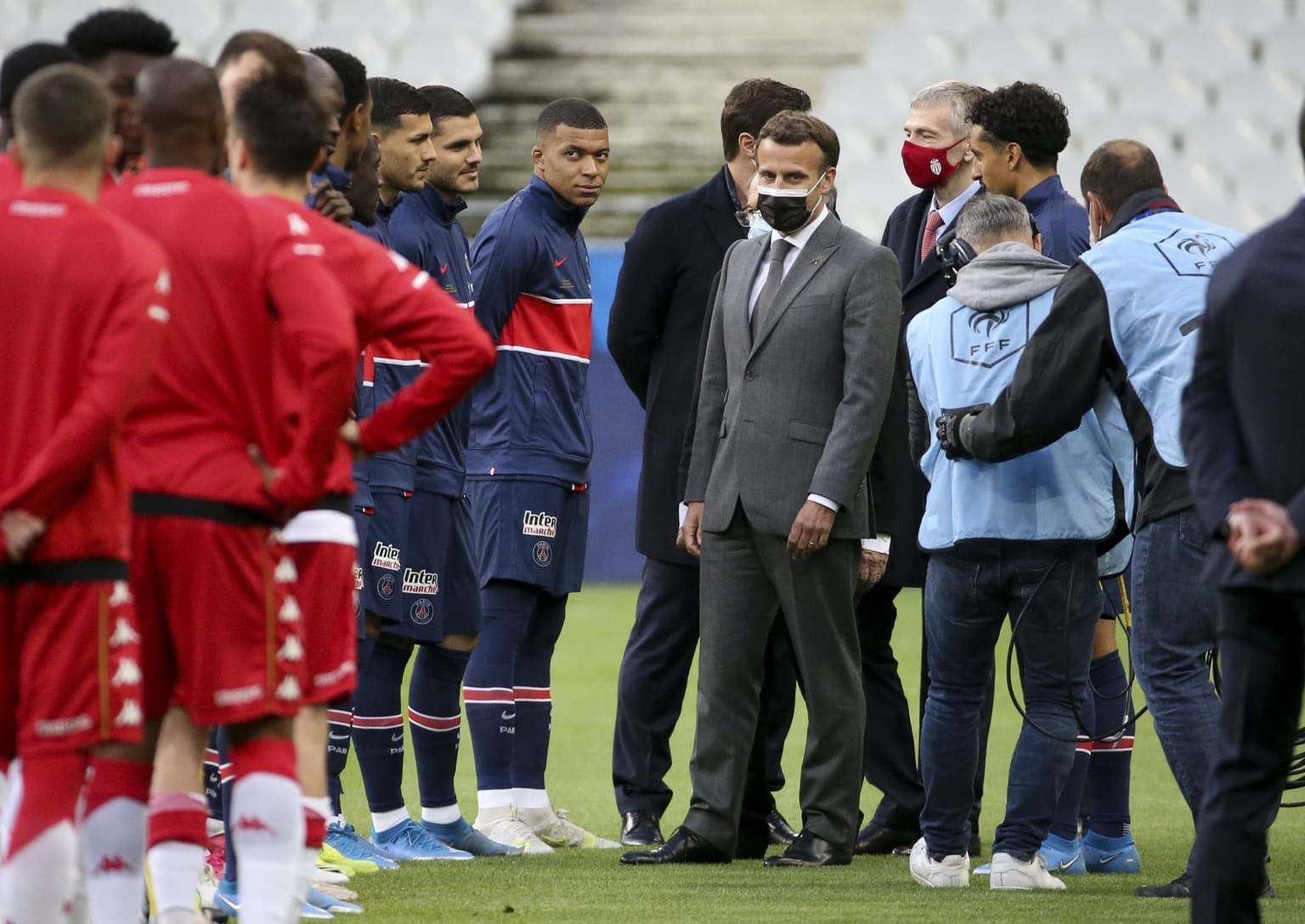 Kylian Mbappé reveals role Emmanuel Macron played in keeping him at PSG
