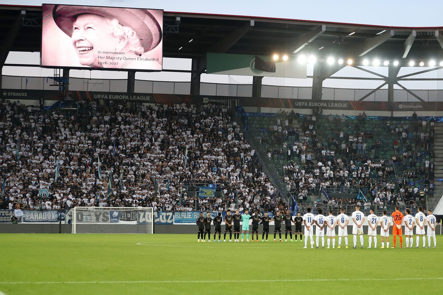 Arsenal hold half-time minute’s silence after news of Queen’s death