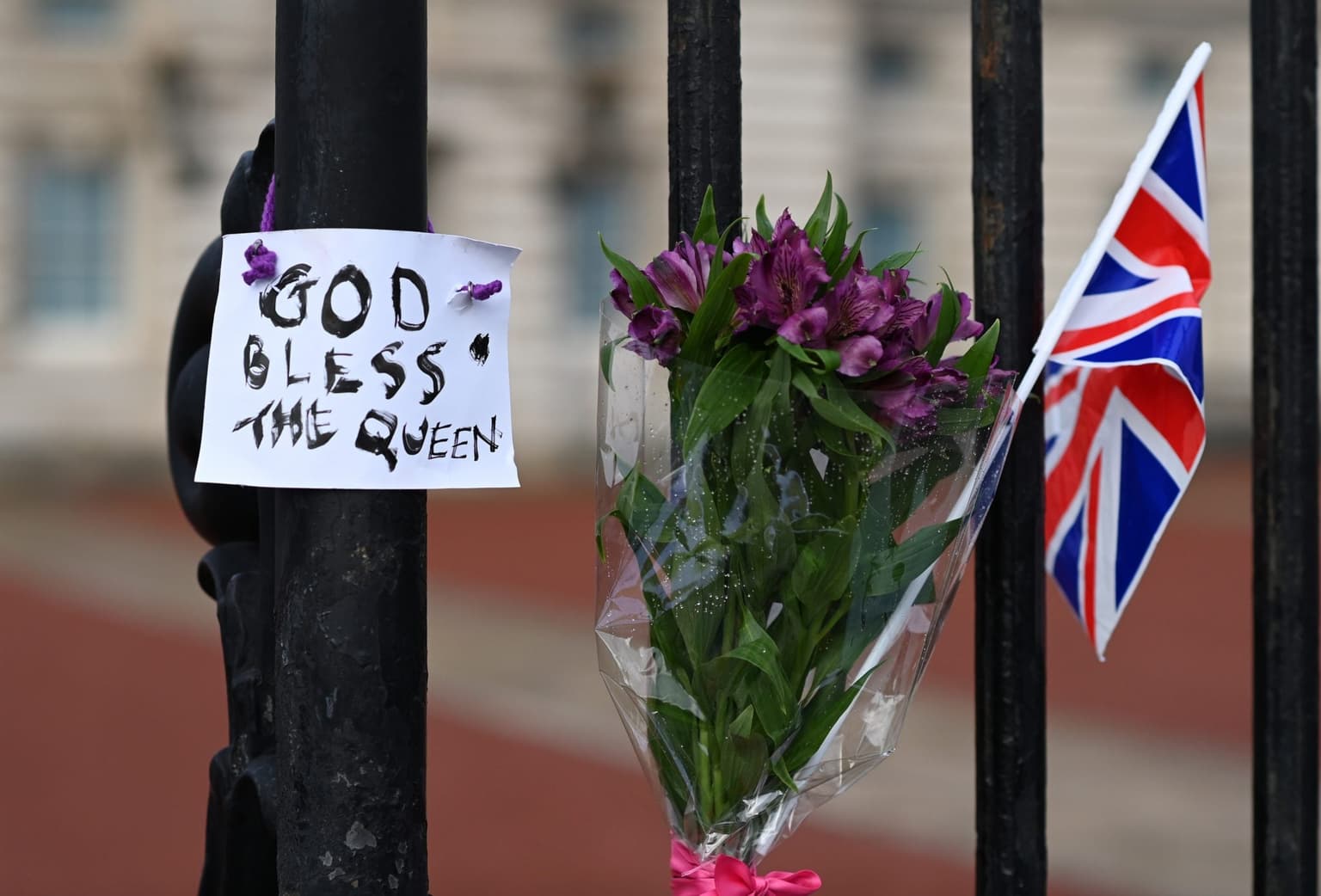 British national anthem set to change after Queen’s death