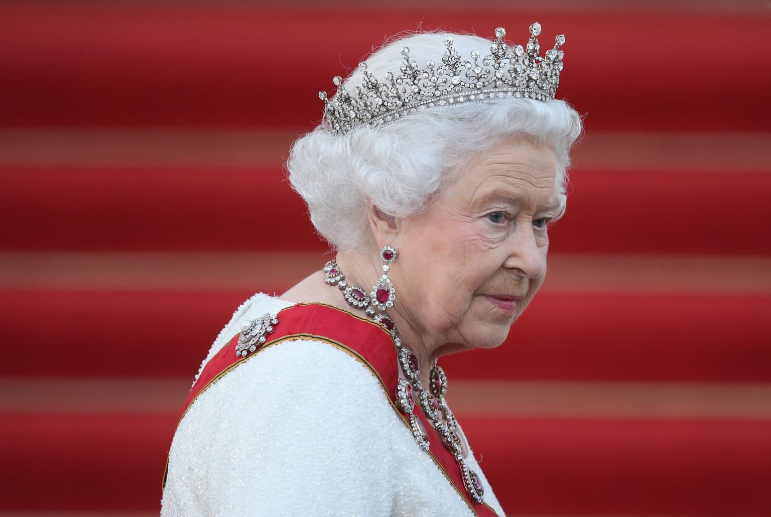 What will happen to the UK currency now the Queen is dead?