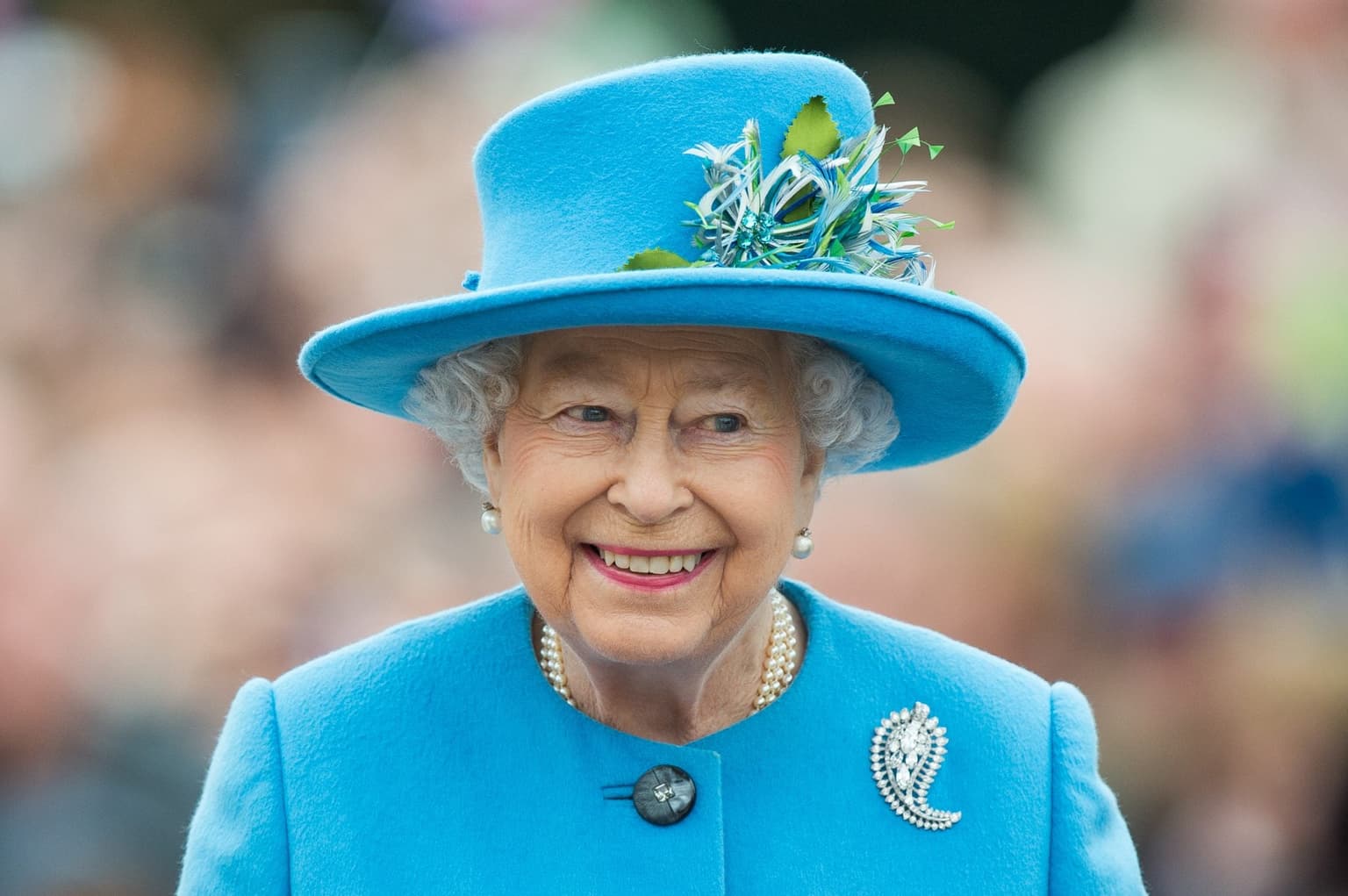 Tributes pour in for Queen Elizabeth II after she dies aged 96