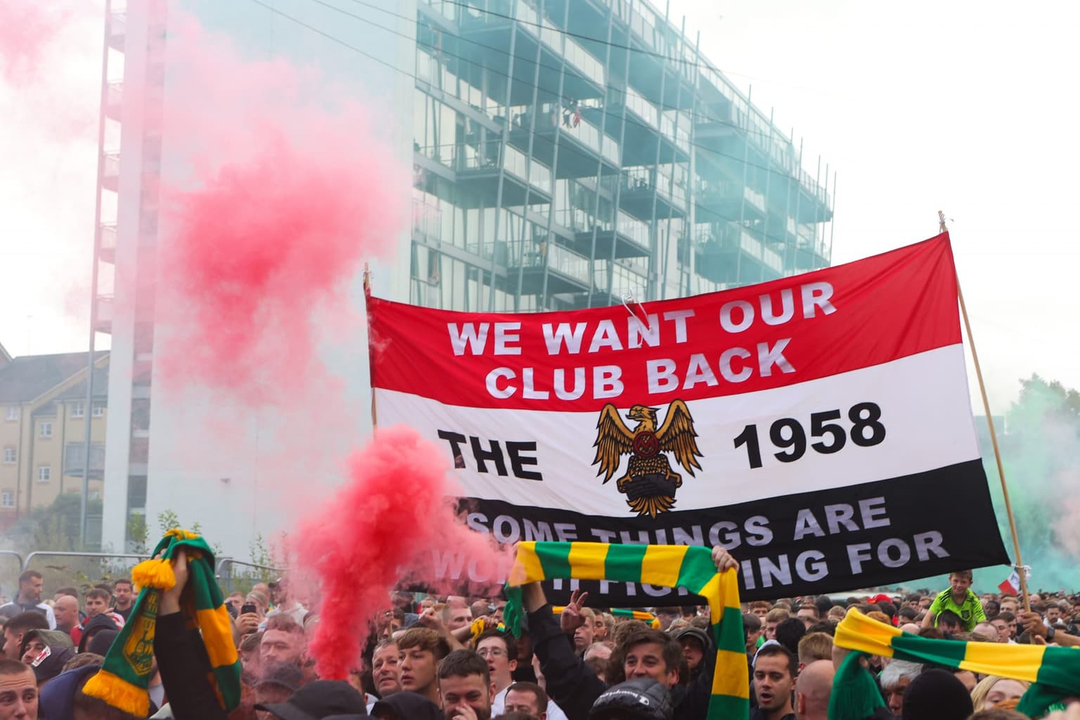 Glazer family to explore possibility of selling Man United