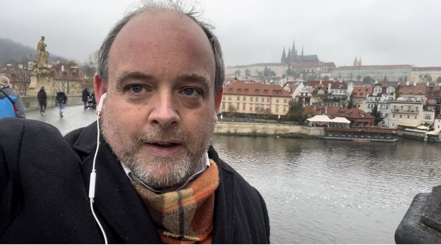 Man travels to ten countries in 24 hours – using just public transport