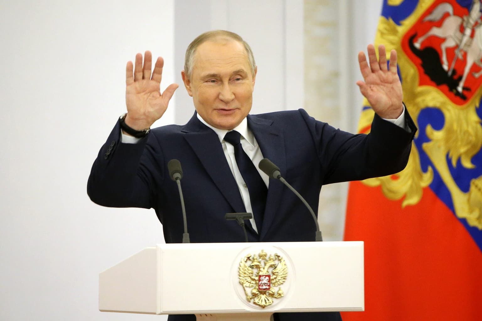 Putin reportedly soiled himself and fell down stairs as speculation over worsening health grows