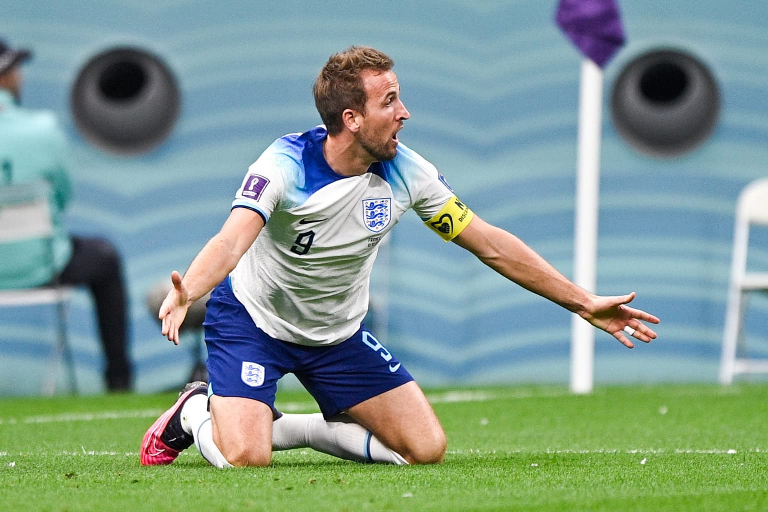 England fans fume at refereeing decisions during France game