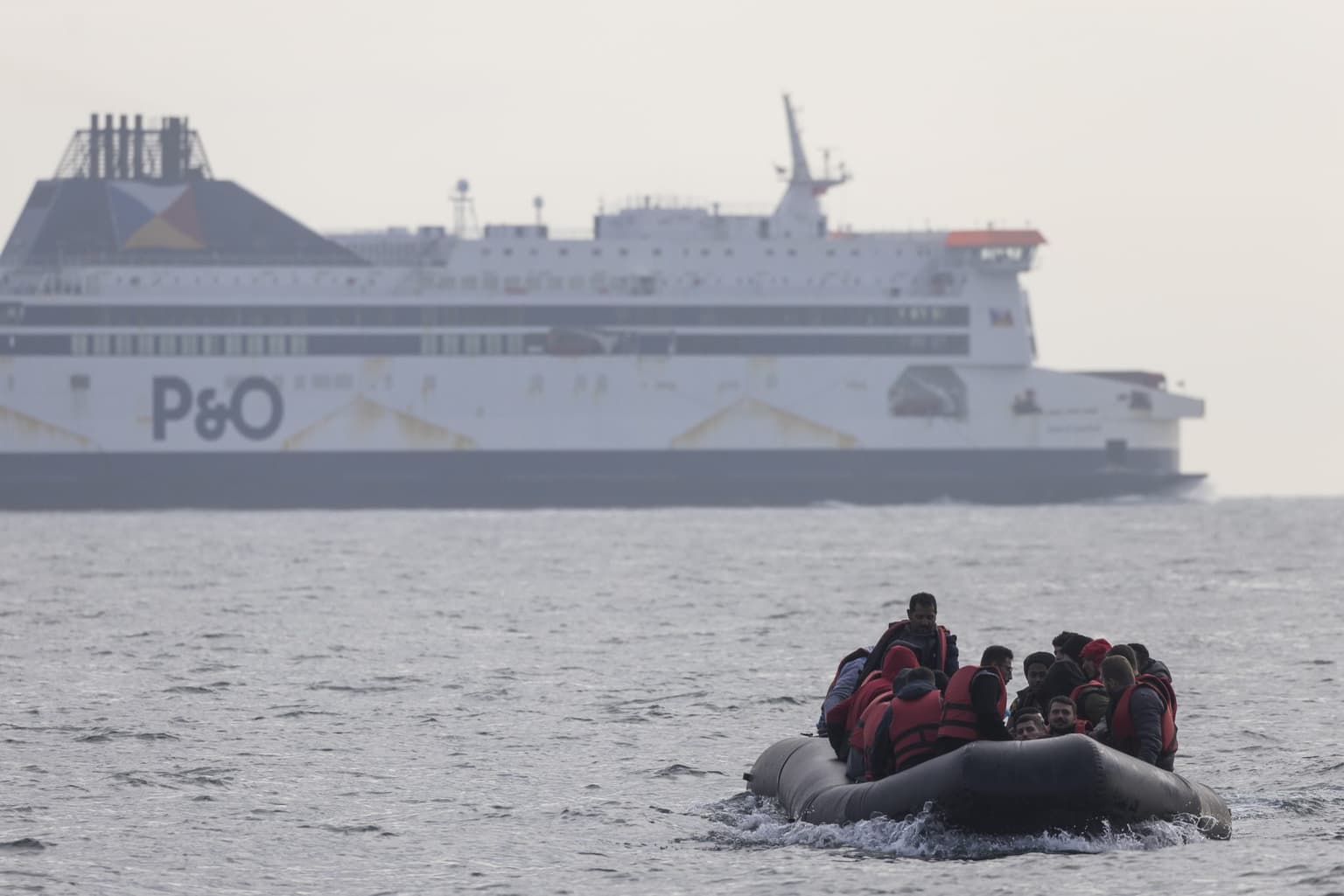 Immigration minister says Albanians ‘should be barred’ from claiming UK asylum