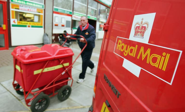 Royal Mail asks the families’ of employees to help out to ‘save Christmas’ Royal Mail asks the families’ of employees to help out to ‘save Christmas’
