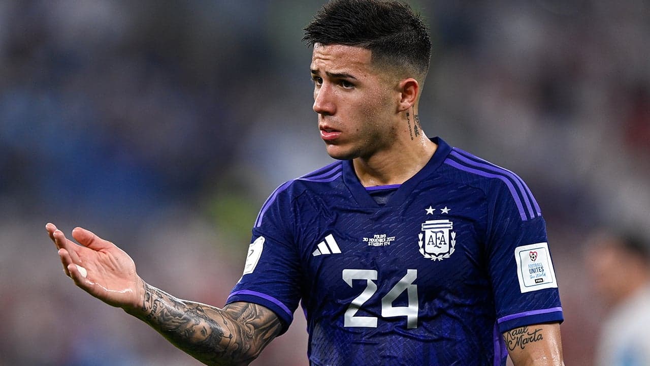 Argentina star in hilariously awkward case of mistaken identity after Poland win