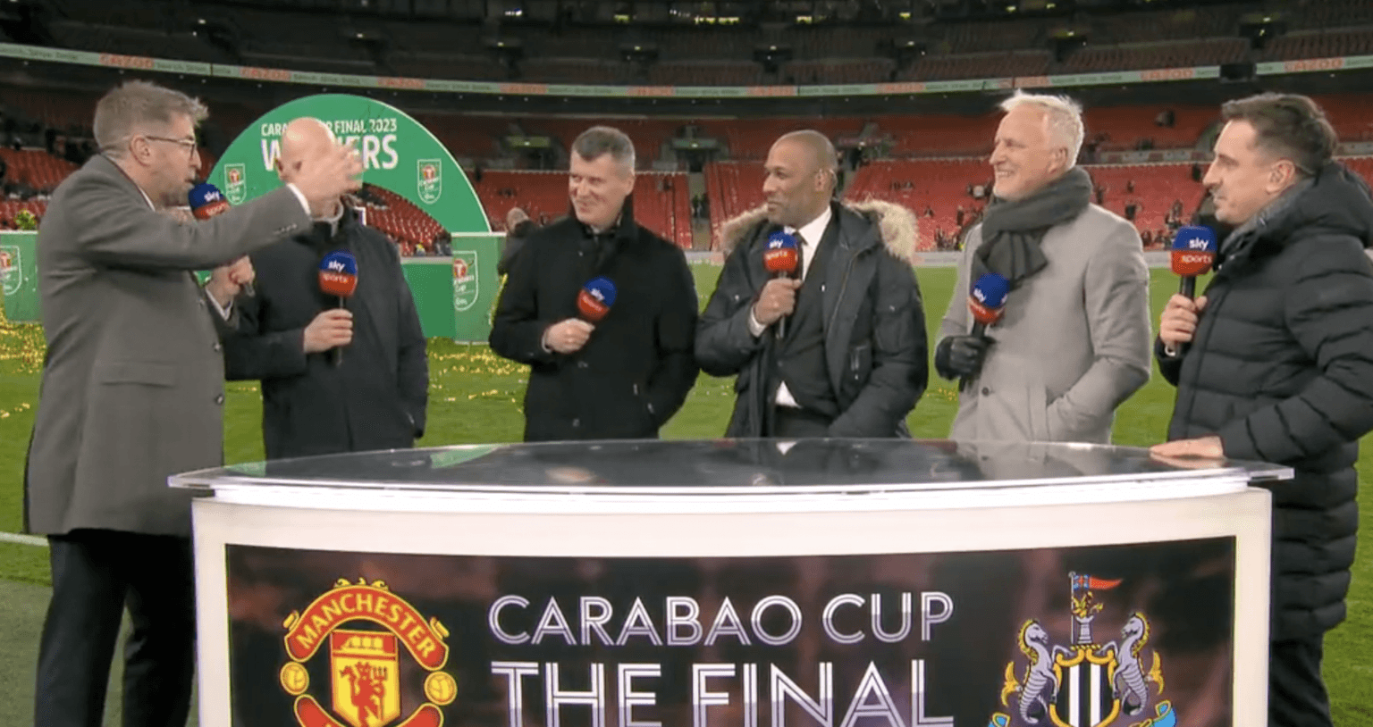 Roy Keane jokingly tells Erik ten Hag to resign after Carabao Cup win