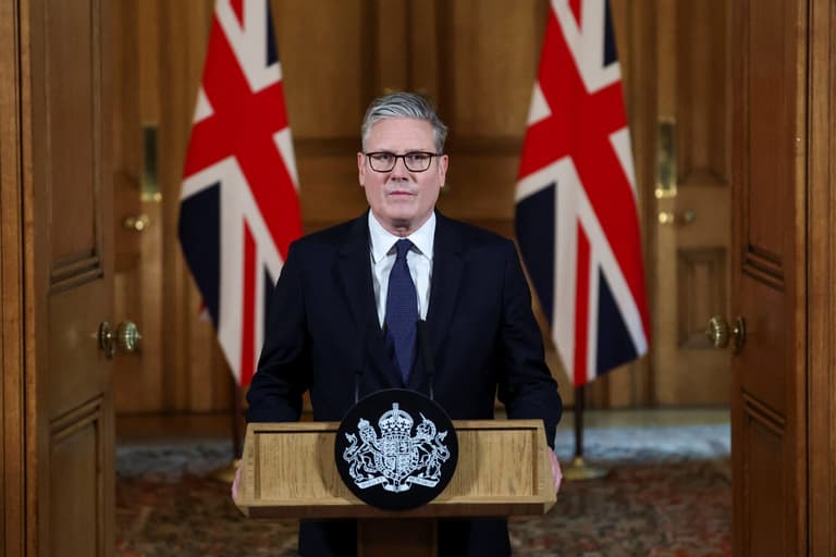 Keir Starmer vows to close ‘every single asylum hotel’ Keir Starmer vows to close ‘every single asylum hotel’