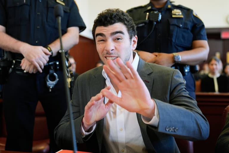 Luigi Mangione could be spared death penalty thanks to US attorney general ‘mistake’ Luigi Mangione could be spared death penalty thanks to US attorney general ‘mistake’