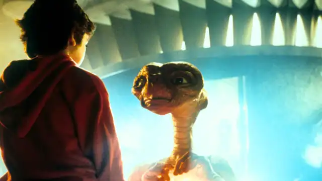 Close Encounters and E.T. director makes major UFO admission Close Encounters and E.T. director makes major UFO admission