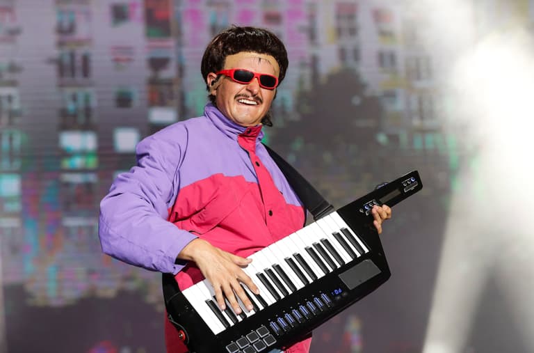 KSI and others pay tribute to Oliver Tree after tragic helicopter crash KSI and others pay tribute to Oliver Tree after tragic helicopter crash