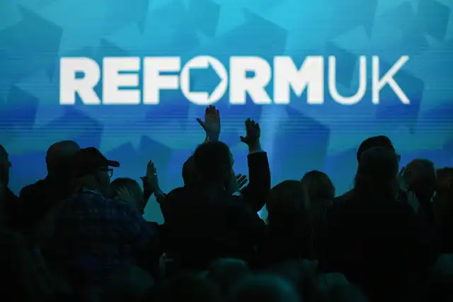 Police investigating Reform over donations Police investigating Reform over donations