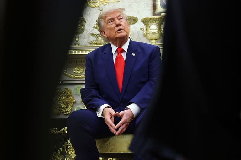 Trump cancels Iran strikes, hinting at surprise Hormuz deal Trump cancels Iran strikes, hinting at surprise Hormuz deal