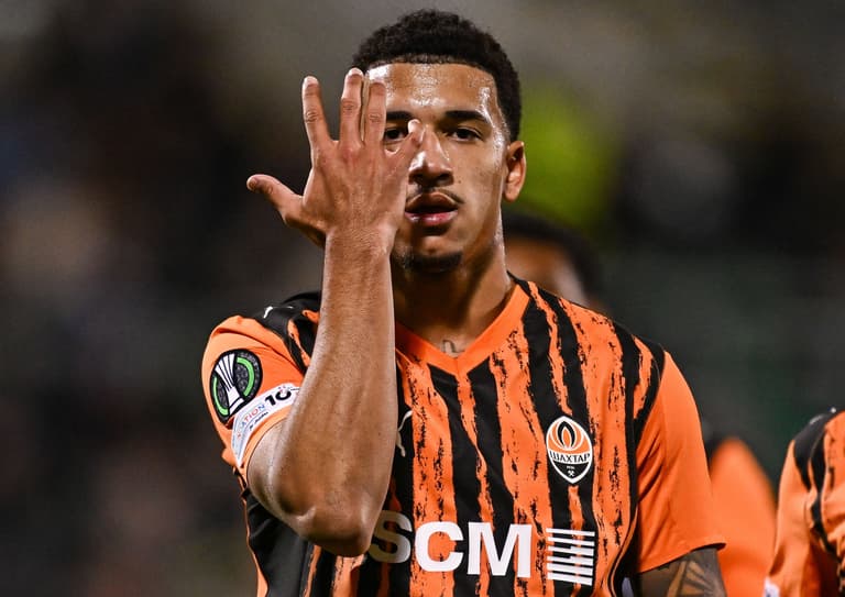 Manchester United and Arsenal target Shakhtar Donetsk striker as asking price revealed Manchester United and Arsenal target Shakhtar Donetsk striker as asking price revealed