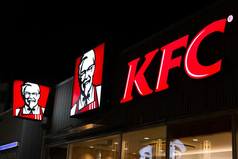 Eight held on suspicion of attempted murder after Bromley stabbing at KFC Eight held on suspicion of attempted murder after Bromley stabbing at KFC
