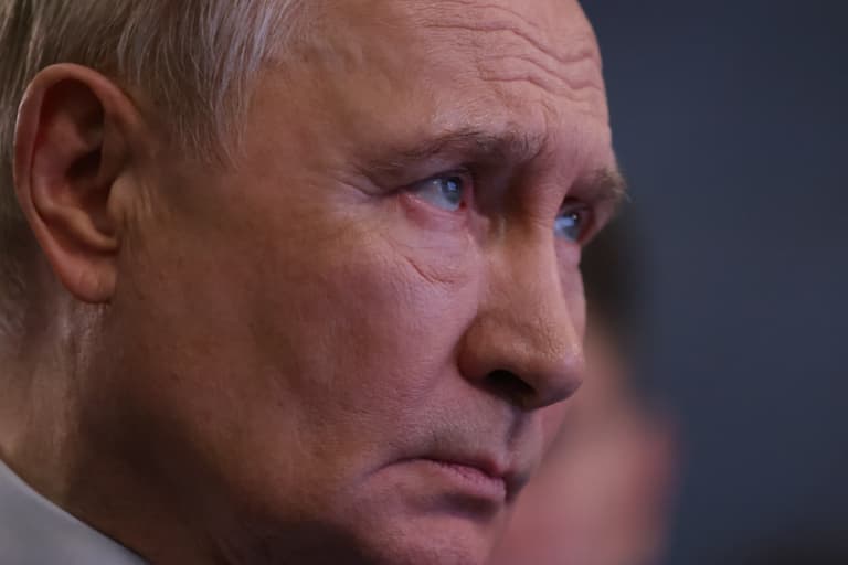 Putin’s general ‘shot in head’ as Moscow starts to have enough of the war on Ukraine Putin’s general ‘shot in head’ as Moscow starts to have enough of the war on Ukraine