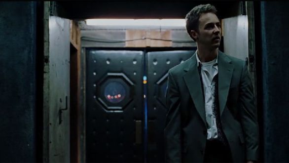 VIDEO: Fight Club without Tyler Durden is a paranoid mess 