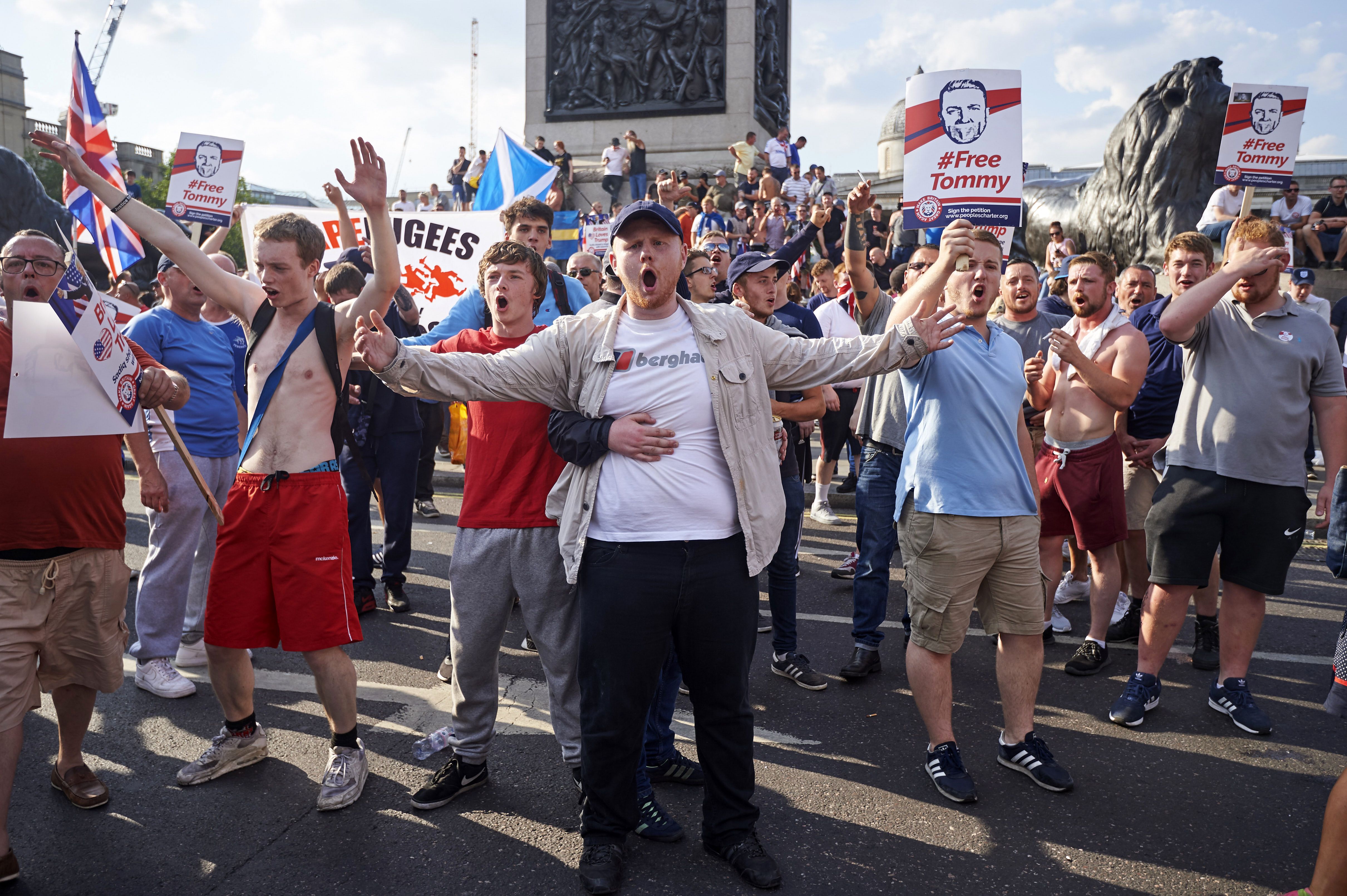 12 Arrested During Day Of Marches For Tommy Robinson And Donald Trump ...