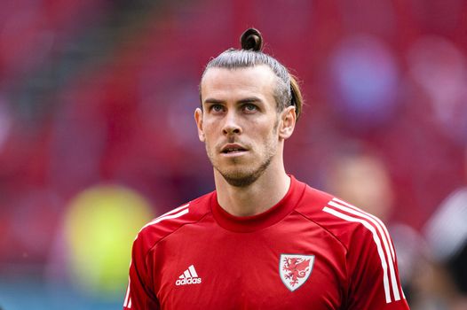 Gareth Bale could take iconic former Tottenham shirt number on