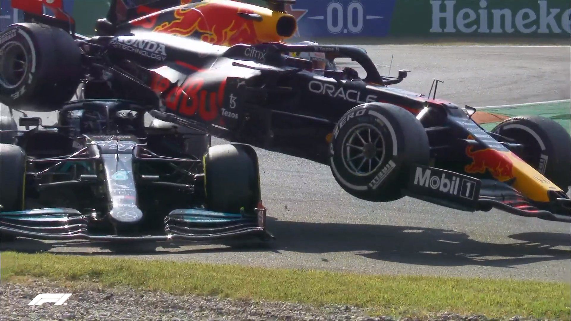 Verstappen and Hamilton take each other out in Monza GP after dangerous ...