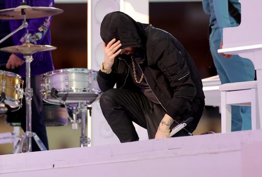 eminem at super bowl