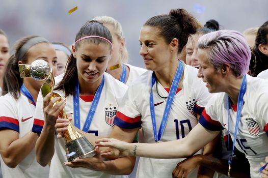 Us Women Players Reach 24m Equal Pay Settlement With Us Soccer