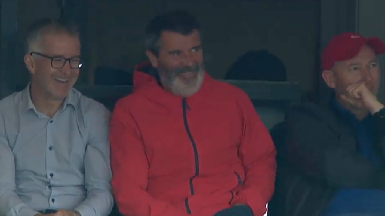 Roy Keane Booed As He Appears On Big Screen In Front Of 50,000 Fans