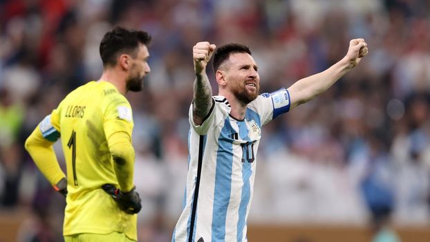 B/R Football on X: LEO MESSI SCORES HIS FIRST WORLD CUP KNOCKOUT GOAL 